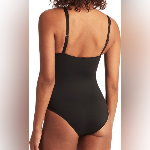 SEA LEVEL SWIM Australia Black Front Twist Ruched One Piece Swimsuit NWT - Picture 6 of 8